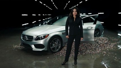 VÍDEO: La disparatada (y cómica) solución de Mercedes a la autonomía de los coches eléctricos