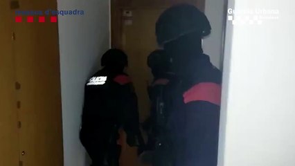 Operación antidroga en el barrio de Trinitat Vella de Barcelona