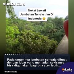 Waduh! Pemuda Lewat Jembatan, Warganet Ikut Deg-degan: Oleng Dikit Beda Alam