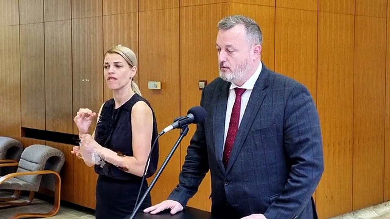ZÁZNAM: Brífing ministra práce M. Krajniaka