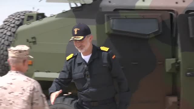 Felipe VI asiste a las maniobras navales más importantes de la Armada