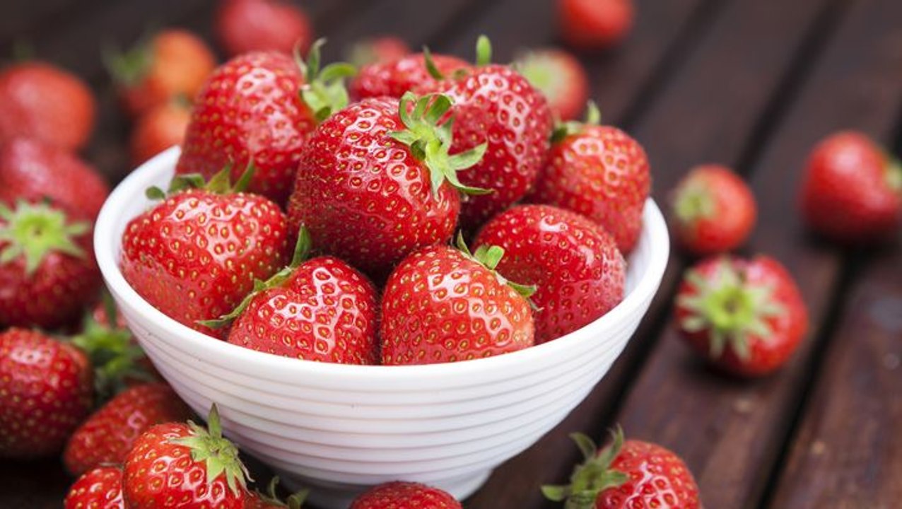 How to Wash Strawberries