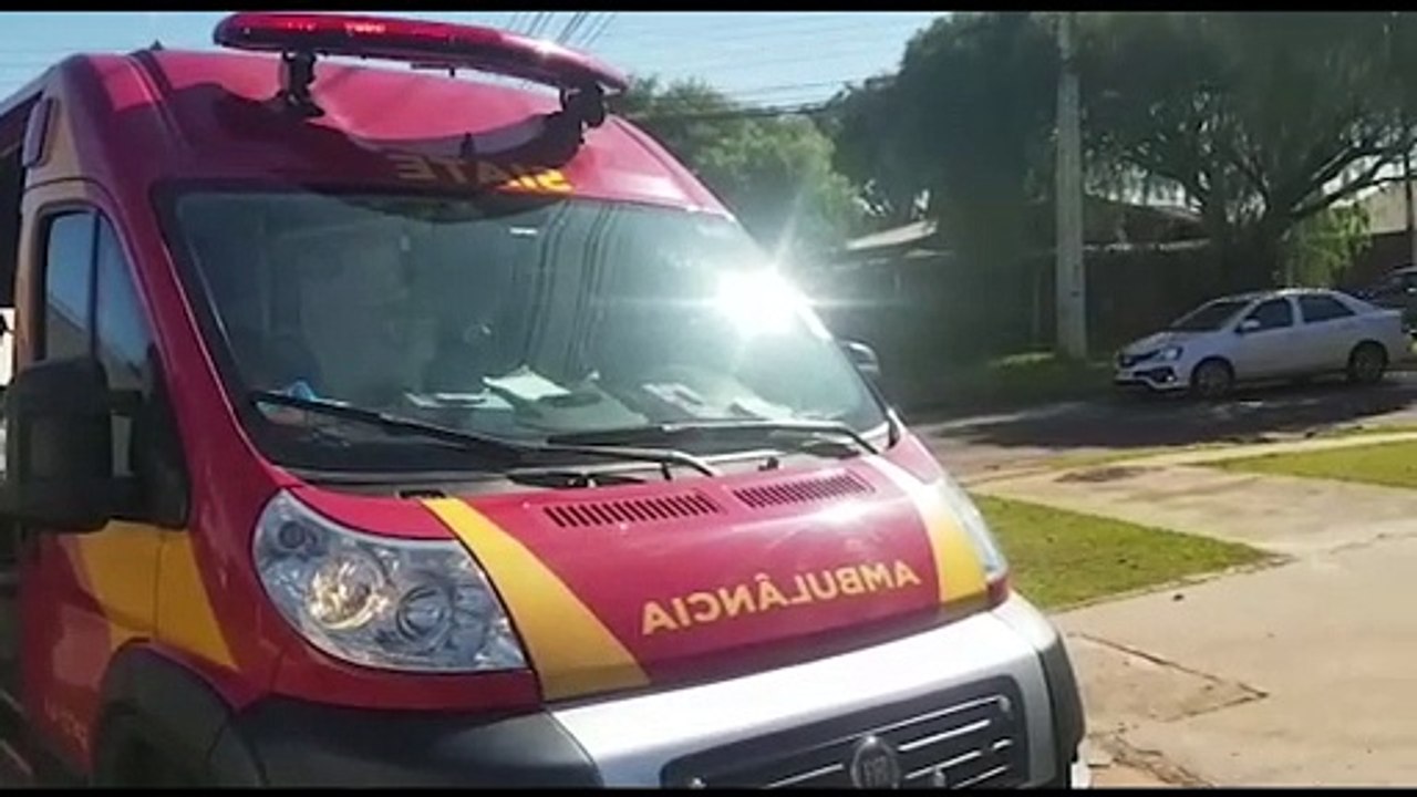 Motociclista fica ferido após colisão com Van no Pioneiros Catarinenses