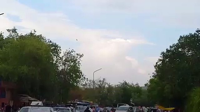 Weather News- दिन भर उमस ने किया परेशान, शाम को बरसे बादल