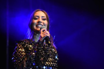 Şarkıcı Hande Ünsal, Bilecik'te konser verdi