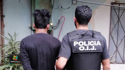 -una-pareja-durante-presa-en-Desamparados-150622tn7-Detienen-a-sospechosos-de-asaltar-a