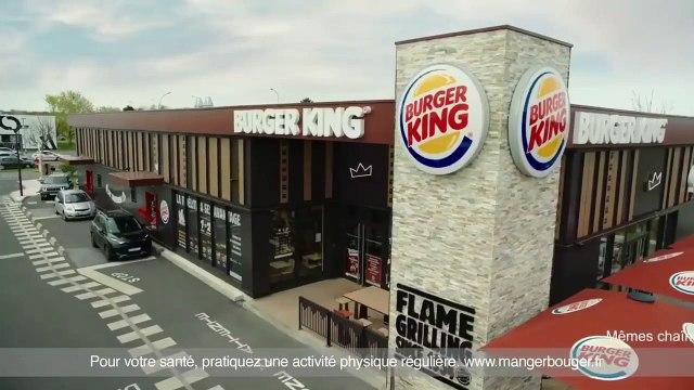 Burger King diffuse une pub mettant en scène Jonathan Cohen et avec beaucoup d'humour