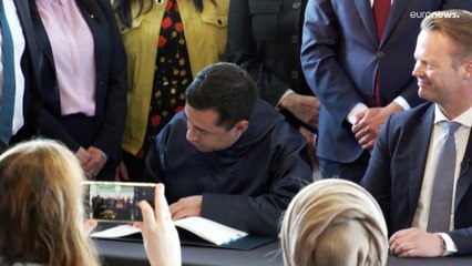 Le Canada et le Danemark mettent fin à la "guerre du whisky"