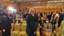 Kılıçdaroğlu'ndan AKP'nin kurucusu Bülent Arınç'ın elini sıkmadı