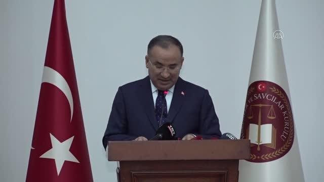 Bakan Bozdağ: Sosyal medya mahkemeleri mahkum ediyor