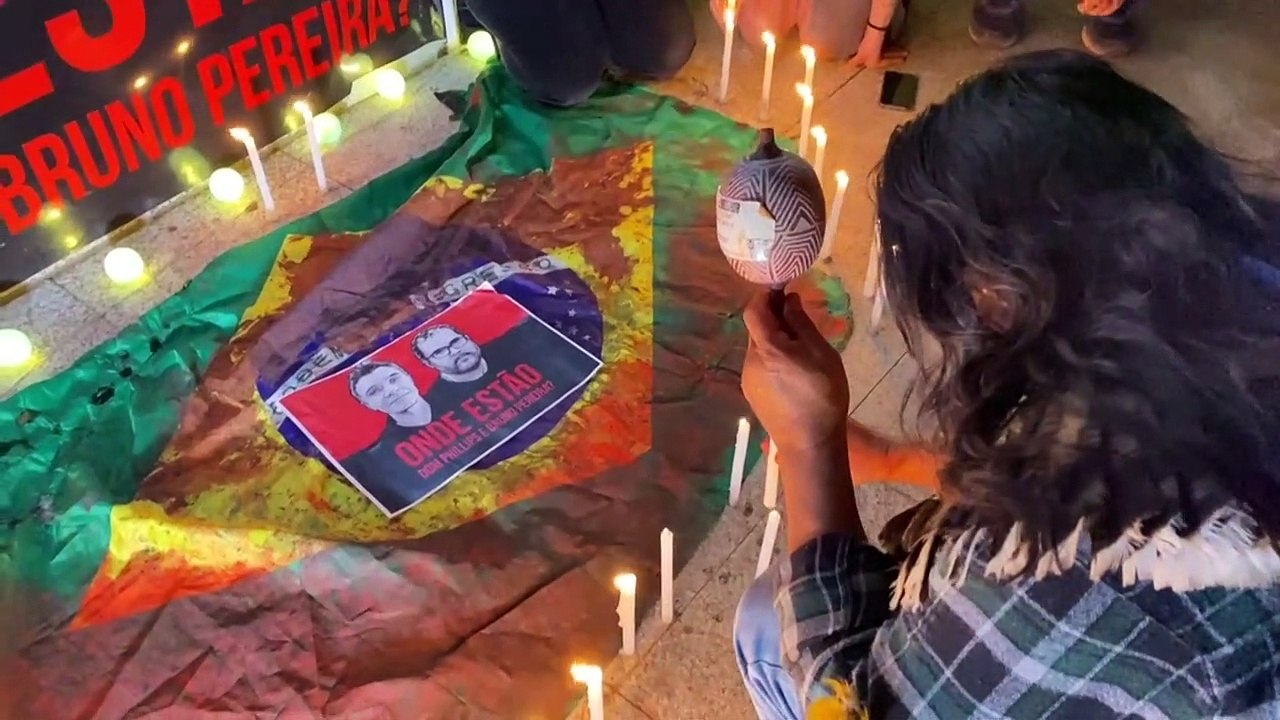 Homenagens a Bruno e Dom