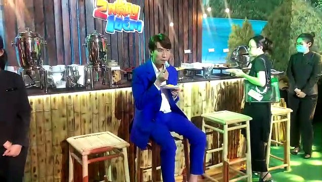 Kiều Minh Tuấn xuất hiện bảnh bao, lặng lẽ sau hậu trường