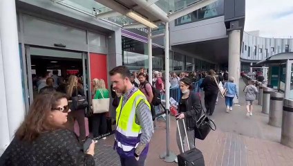 Queues for security at Edinburgh Airport