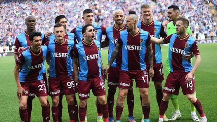 Şampiyon Trabzonspor'da bir dönem sona erdi! Nwakaeme takıma veda etti