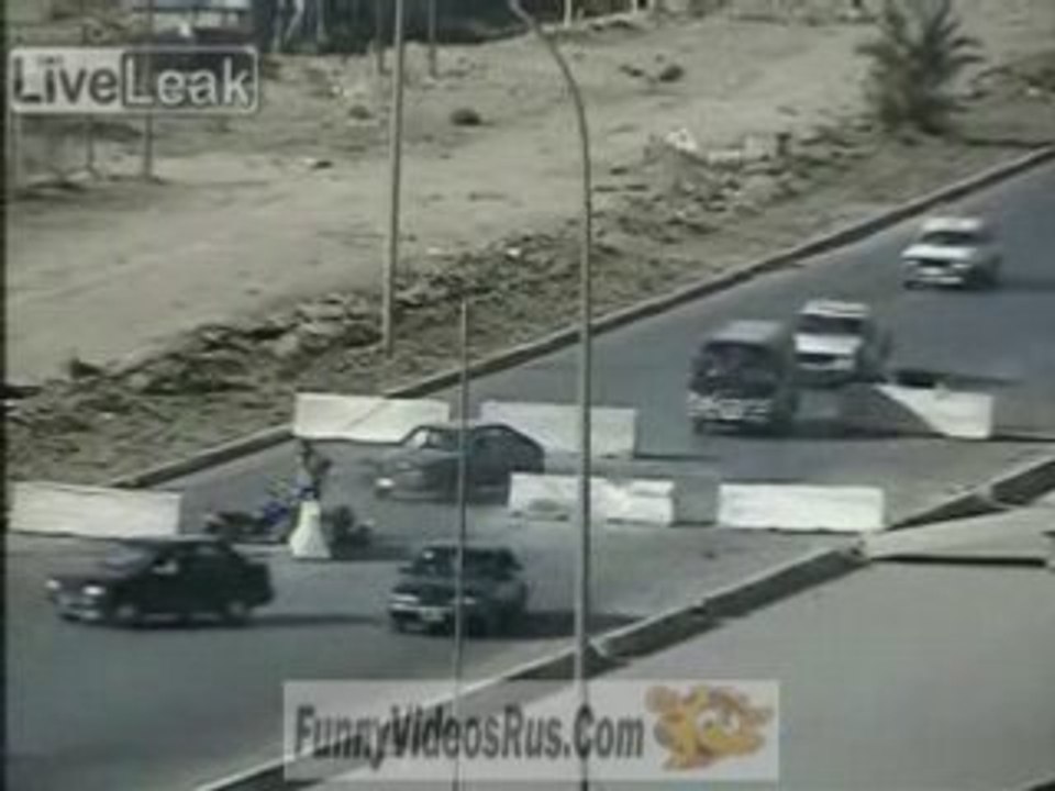 Dumb Iraqi Dudes Motorcycle Crash