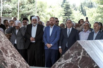 Adnan Menderes ezanın aslına iadesinin 72. yılında İstanbul'da anıldı