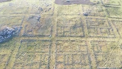 Izgara planlı antik kentin bulunduğu alana yürüyüş düzenlendi