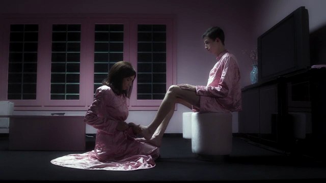 Tráiler de la película La piedad , dirigida por Eduardo Casanova y protagonizada por Ángela Molina.
