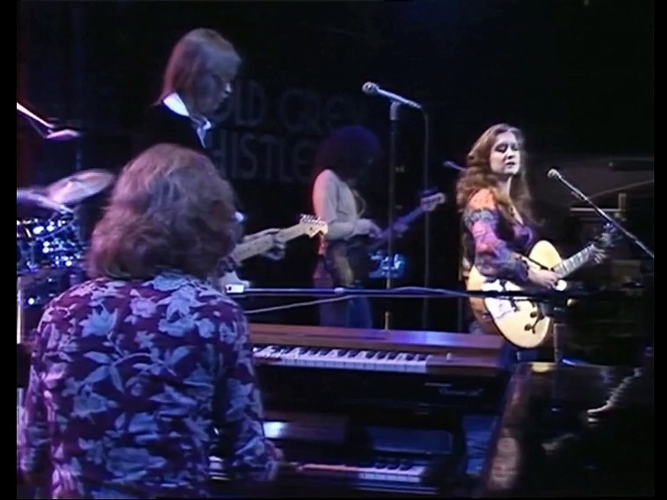 Under The Falling Sky (Jackson Browne cover) Bonnie Raitt (live