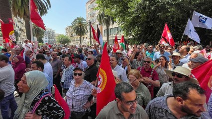 شلّ مختلف مطارات وموانئ البلاد.. هل نجح الإضراب العام في تونس؟