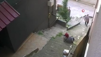 Merdivenlerde pusu kurup kurşunladığı yengesini böyle yumrukladı