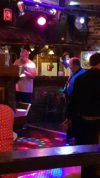 Bremer Community Treffen 19 - Stefan und Michi tanzen