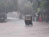 Weather In Delhi NCR: दिल्ली-एनसीआर में राहत की बारिश, खुशनुमा मौसम से खिल उठे चेहरे