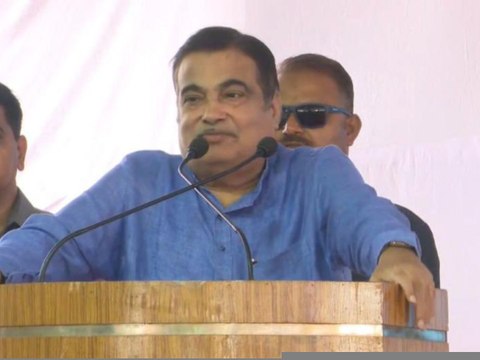 Nitin Gadkari on Parking : चुकीच्या पद्धतीनं पार्क केलेल्या वाहनांचे फोटो पाठवा आणि 500 रुपये मिळवा