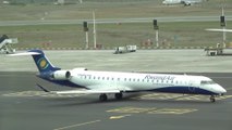 RwandAir CRJ-900 Take Off & Landing At Cape Town International Airport 4K
