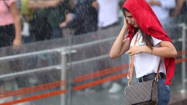 Meteoroloji Sıcak havalar gidiyor diyerek hafta sonunu işaret etti! Şemsiyeler yeniden çıkacak