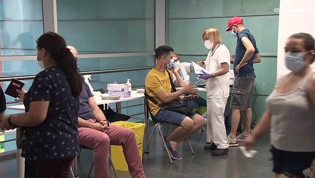 Испания одобрила четвёртую дозу вакцины от коронавируса для всех