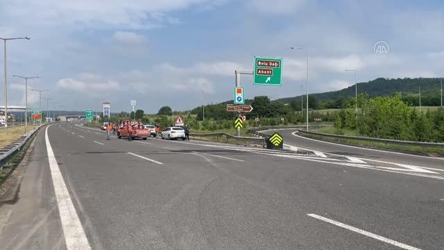 Anadolu Otoyolu'nun Bolu geçişinde İstanbul istikameti ulaşıma açıldı (2)