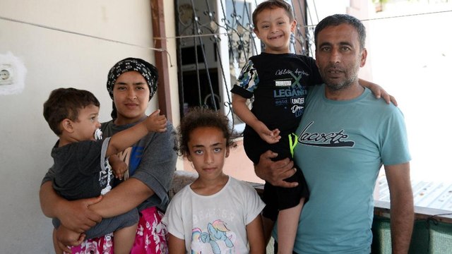 Balkonda 4 çocuğuyla uyuyan ailenin evine silahlı saldırı