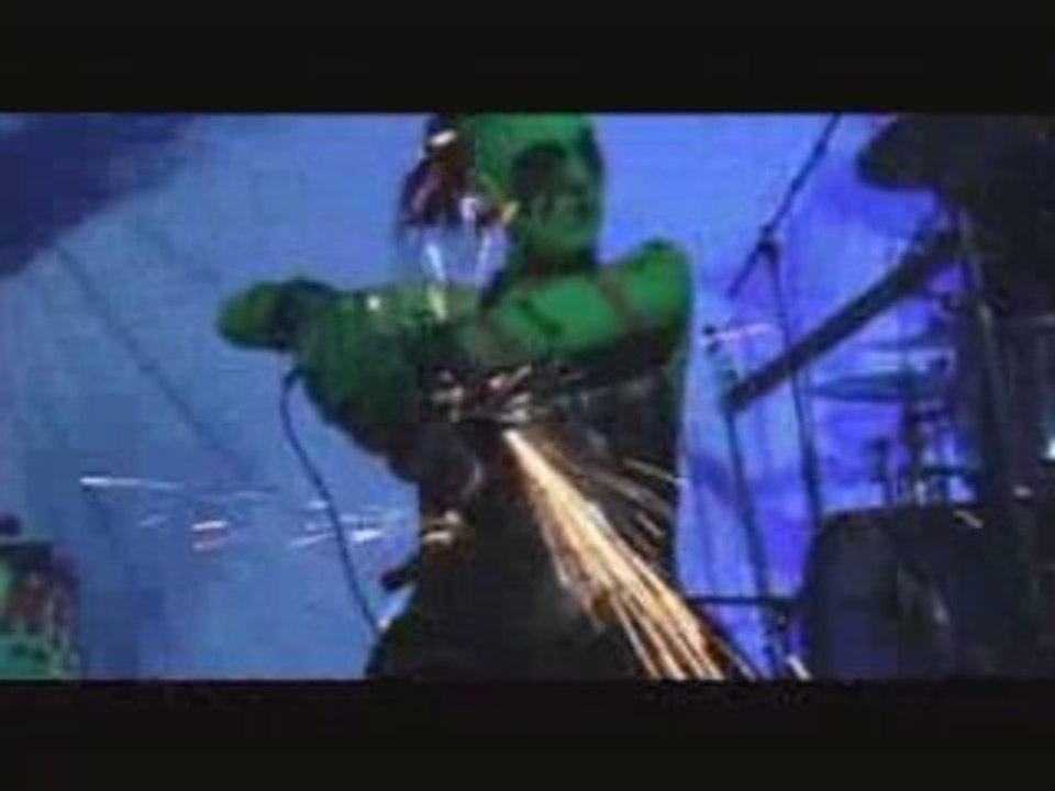 Punish yourself - gimme cocaine (live à nancy, azimut854)