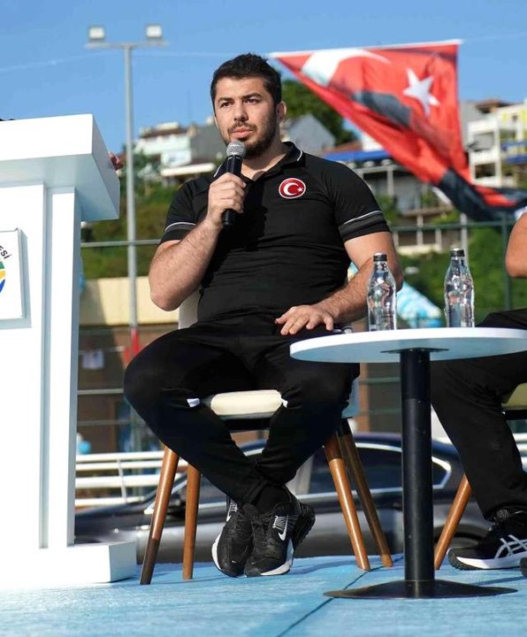 Cenk İldem: "Akdeniz Oyunları'nda altın madalya alacağımıza inanıyorum"