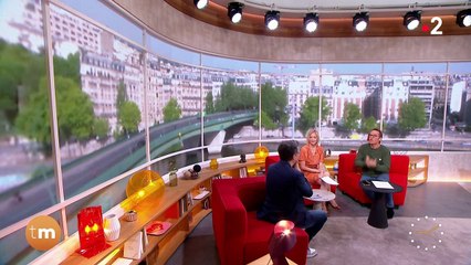 Stéphane Plaza est l'invité de "Télématin" pour évoquer sa nouvelle pièce de théâtre "Un couple magique" et le téléfilm dans lequel il joue pour France 3 "Meurtres à Figeac".
