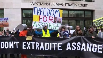 Governo britânico confirma extradição de Assange para os EUA