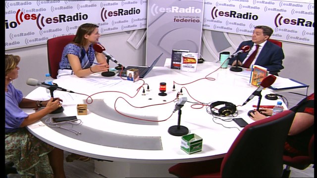 Crónica Rosa: La realidad paralela de Rocío Carrasco