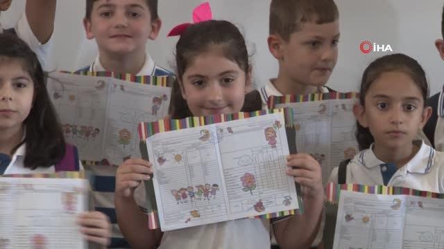 İş Bankası, 'Karneni Göster Kitabını Al' etkinliği düzenledi