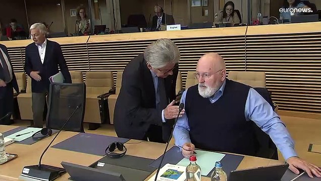 Еврокомиссия рекомендует дать Украине статус кандидата в члены ЕС