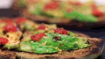 Toasts à l'avocat -  شرائح الخبز مع الأفوكادو