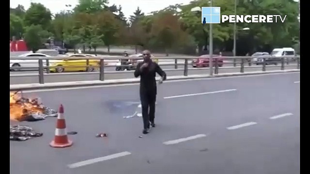 Meclis'in önünde Çekçekini Yaktı: Mazota Zam, Her Şeye Zam; Nedir Bu Abi?'