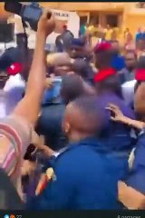 Manifestation à Dakar : le maire Ahmed Aidara arrêté, Guédiawaye pas encore emballée