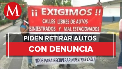 Vecinos bloquean la entrada de la fiscalía de la cdmx, exigen calles libres de contaminación