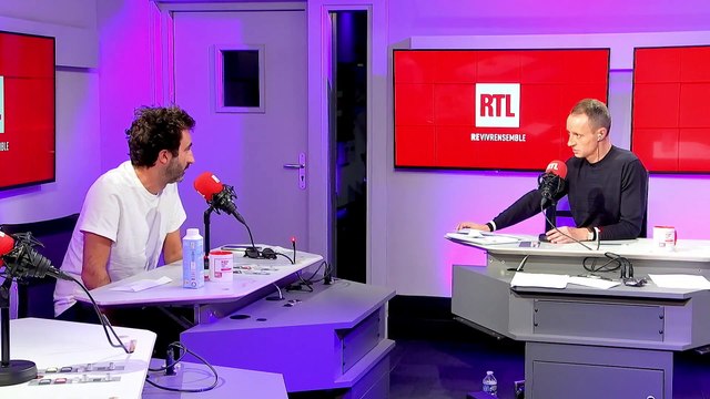 Avec les réseaux sociaux, tu te retrouves aves des gens qui n'ont rien à faire sur scène