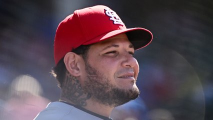 Cardinals Place Yadier Molina On IL