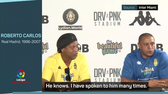 Roberto Carlos pays tribute to 'son' Marcelo