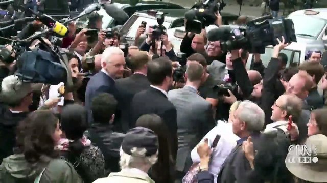 İngiltere, Wikileaks'in kurucusu Julian Assange'ın ABD'ye iadesine karar verdi