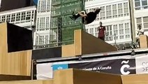 Guy Faceplants After Fail Landing Backflip While Attempting Parkour Stunts