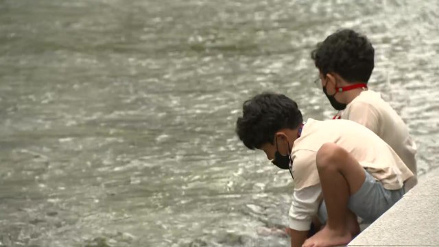 [날씨] 영남 '폭염주의보' 속 더위 기승...다음 주 장마 시작 / YTN